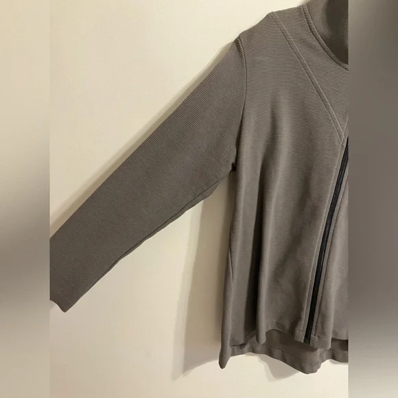 F. H. Clothing Travel Jacket Zip Up‎ Driftwood Womens size medium NWT - Picture 5 of 9